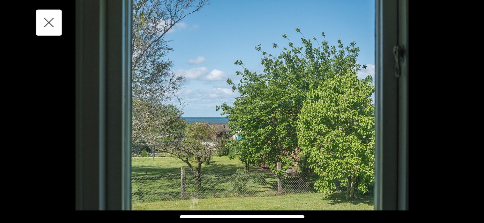 Havsnära röd sommarstuga – bild 5 av 17