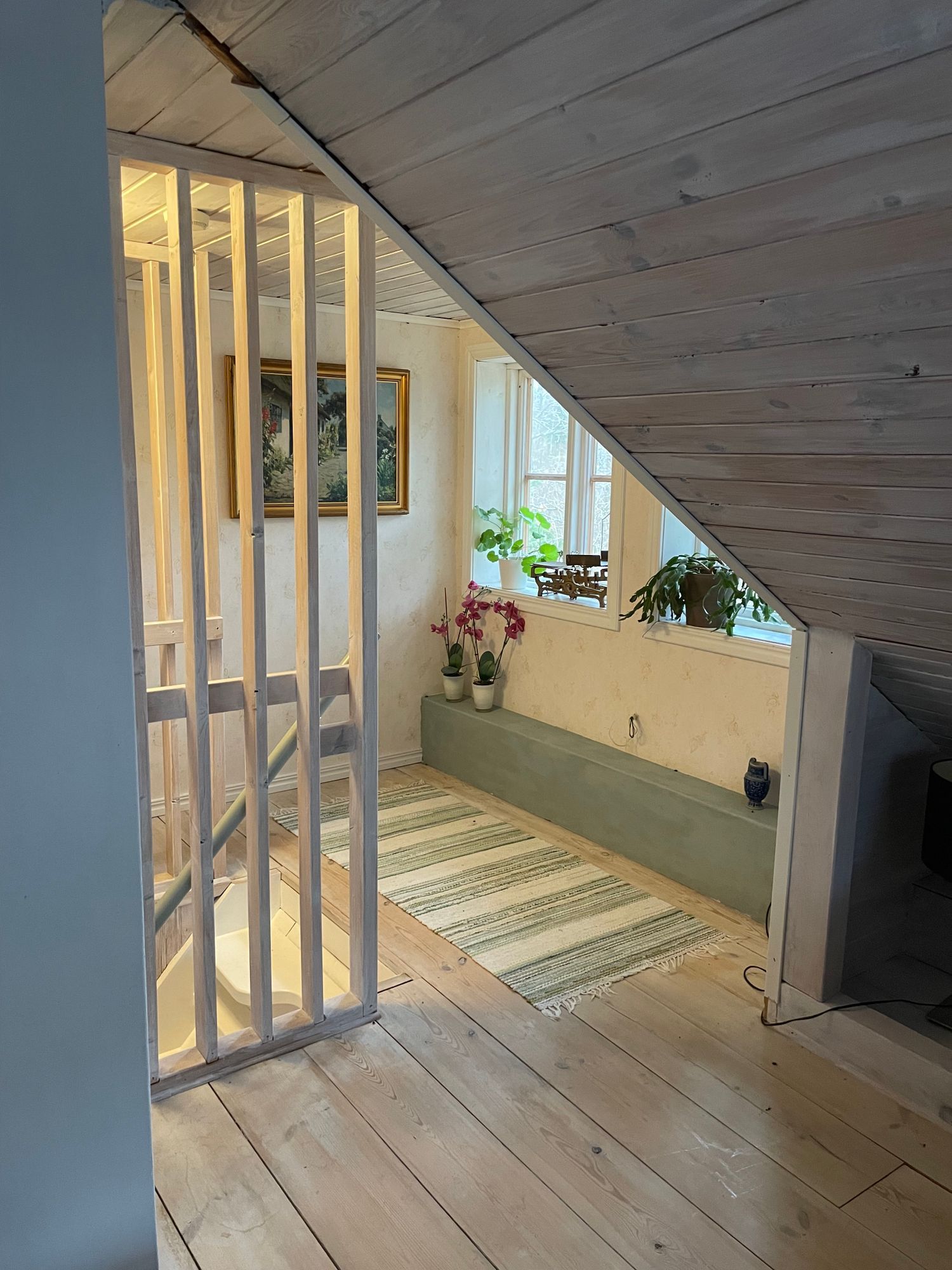 Mysig stuga i vackra omgivningar – bild 9 av 14