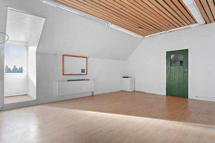 separat gästrum i hus på landet – bild 9 av 11