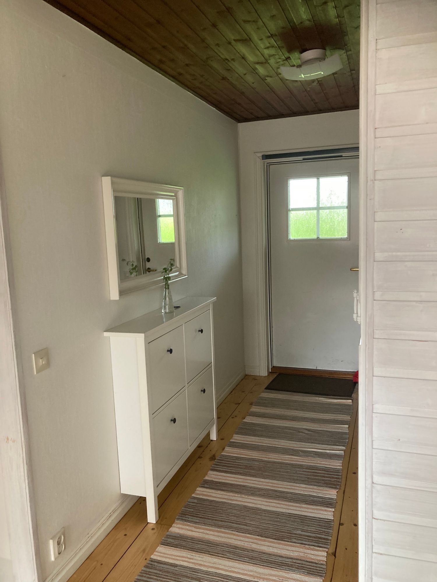 Mysigt hus på landet nära Skara. – bild 8 av 17