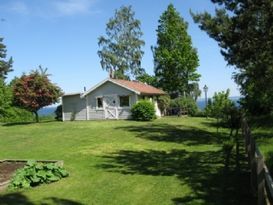 Sommarstuga vid Vättern och Hökensås