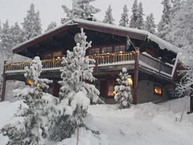 Mysig stuga med fjällkänsla