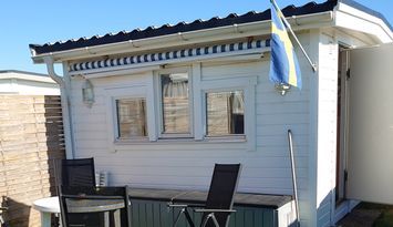 Mysig stuga på strandsidan, Skrea Strand.