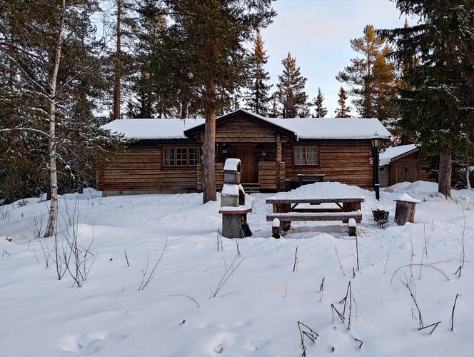 Stuga i Funäsdalen med 6 + 2 bäddar #32445