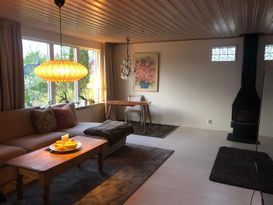 Villa nära skog, bad och centrala Stockholm.