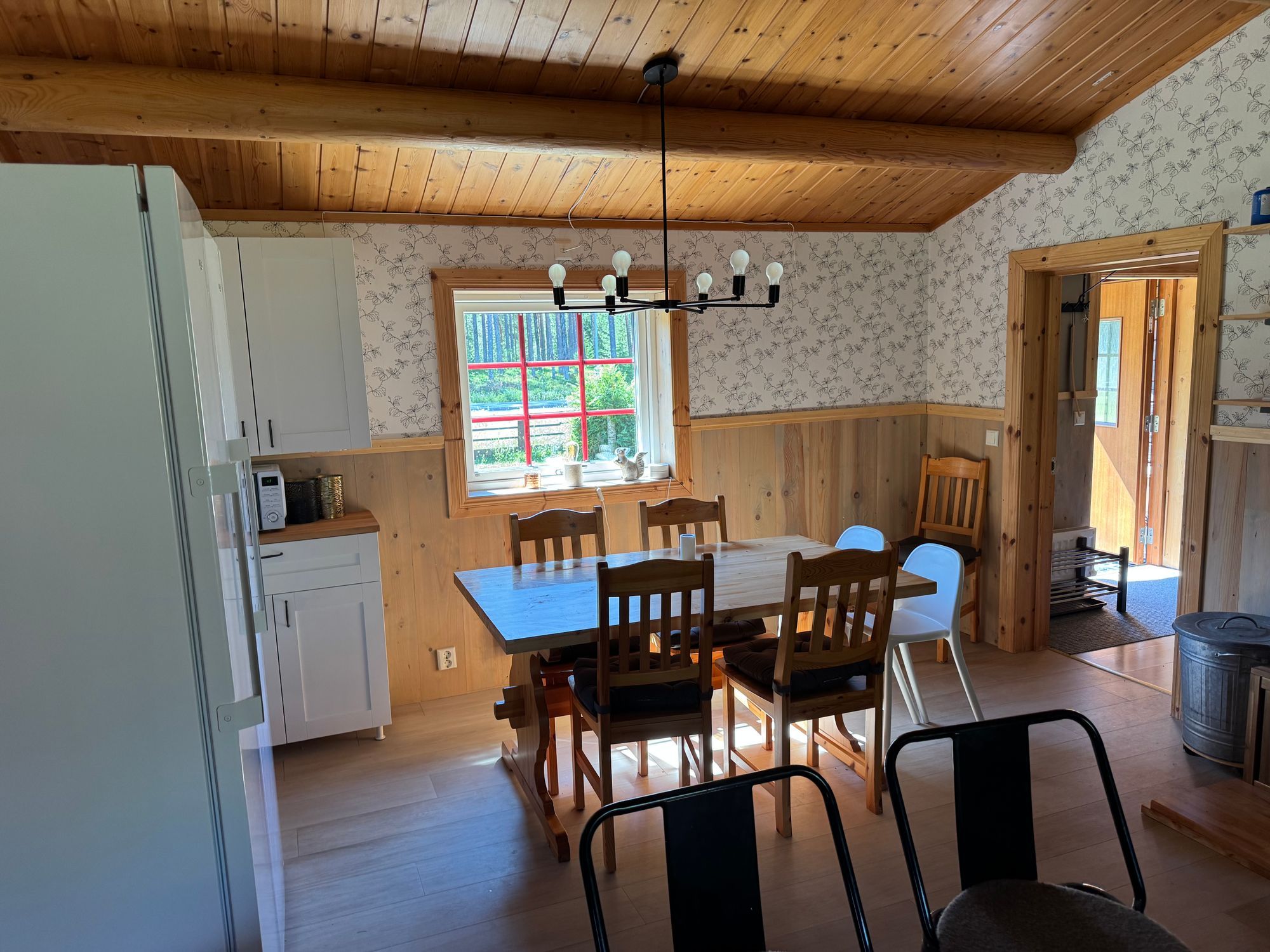 Rymlig fjällstuga, 10-15min bilavstånd från backar – bild 4 av 15