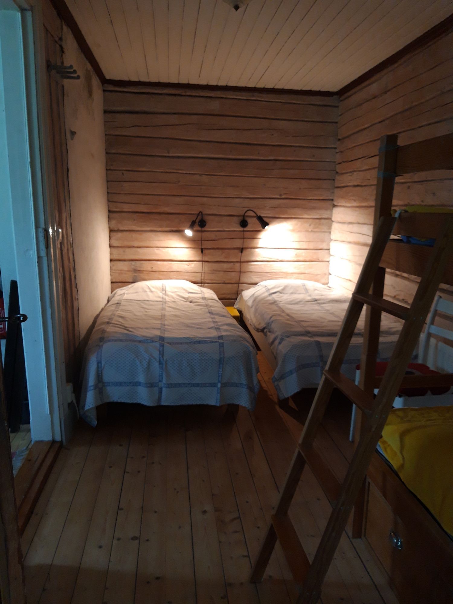 Enkelt boende i vår "Drängstuga" på Svedens gård – bild 7 av 17