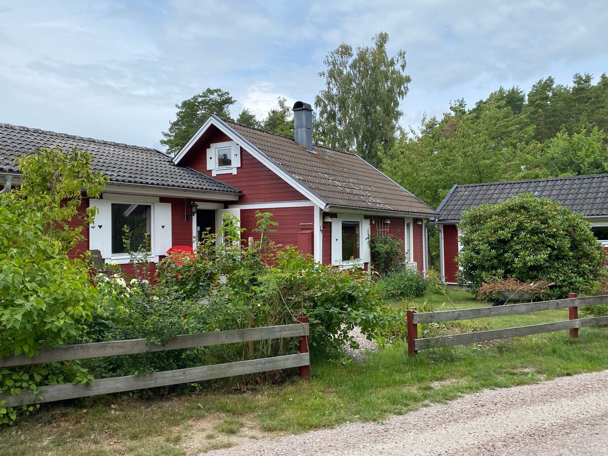Mysig och bekväm stuga nära havet