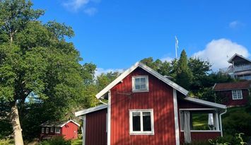 Lantligt sommarhus Ulvesund Bohuslän m havsutsikt