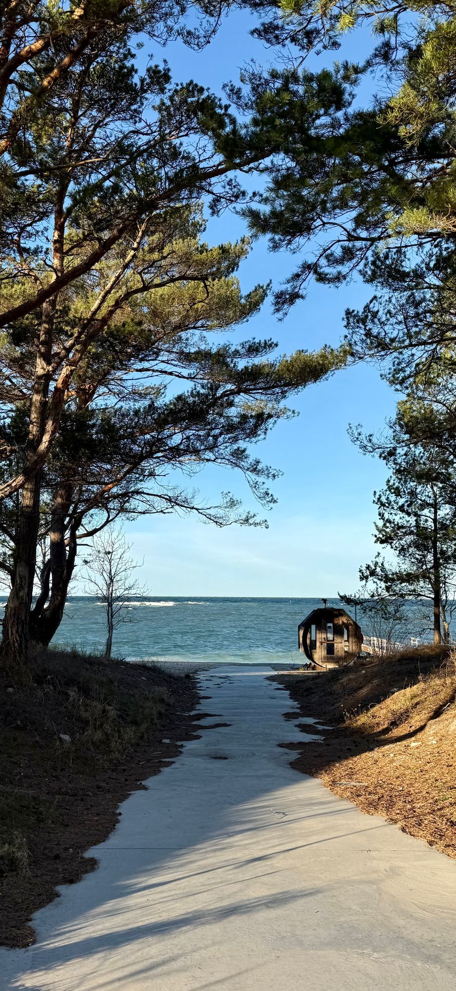 Mysig stuga i Byxelkrok, 1km till hav och strand – bild 23 av 24