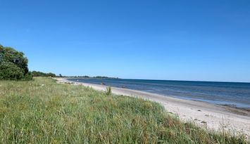 Sportstuga vid havet i Böste