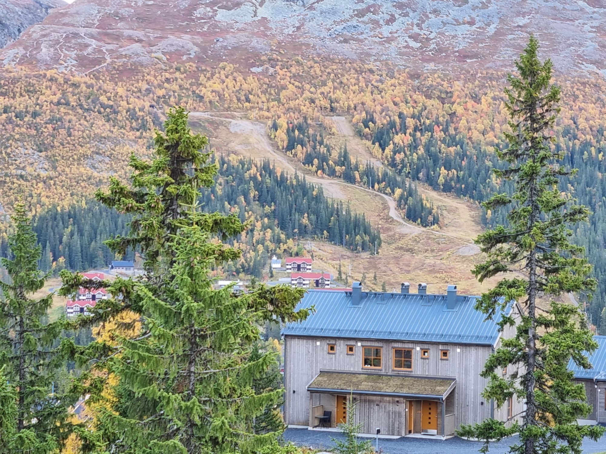 Mysig lägenhet med magisk utsikt, ski in/ski out – bild 23 av 24