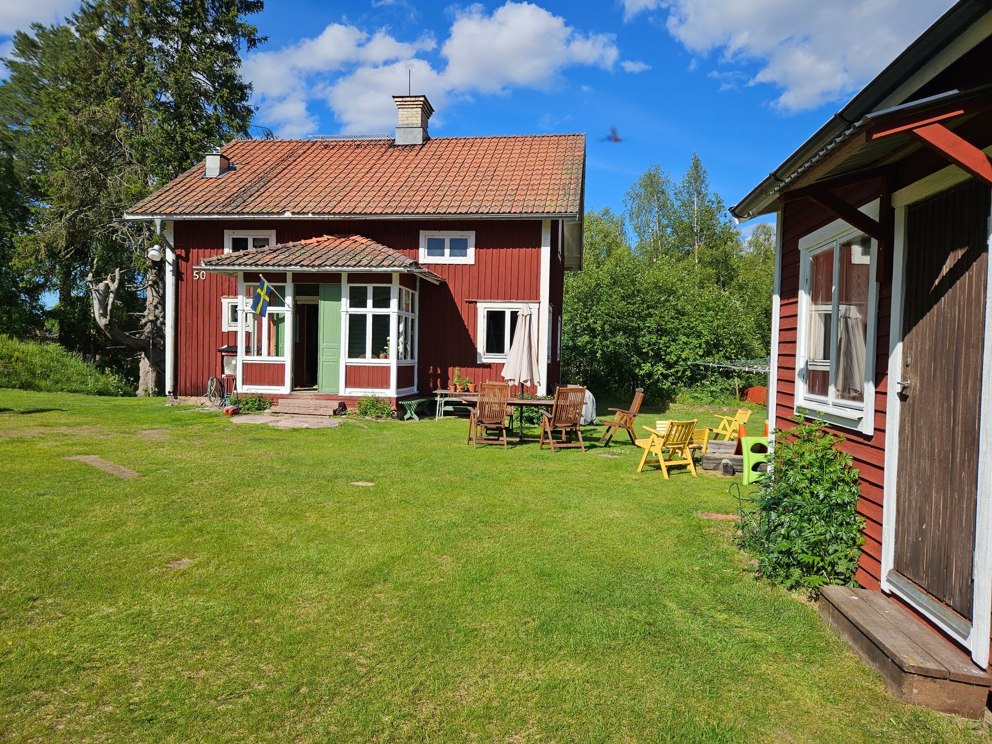 Familjevänligt hus på landsbygden