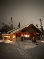 Pleasant Cabin near Skicenter with Epic Outlook