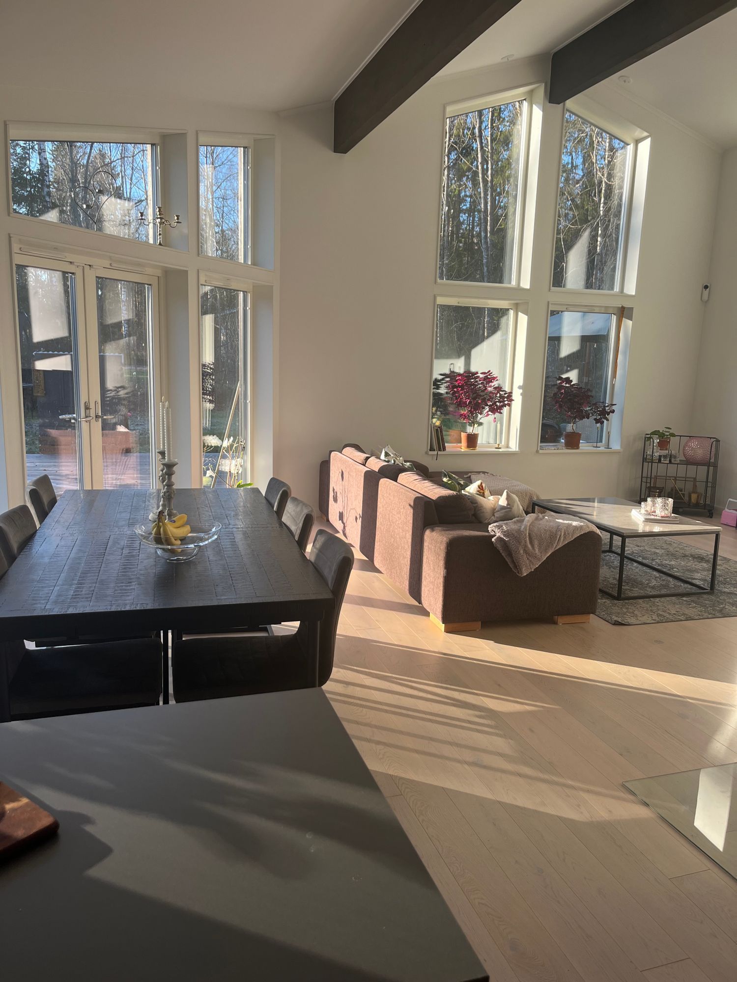 Modern, havsnära sommaroas på idylliska Dalarö – bild 6 av 11