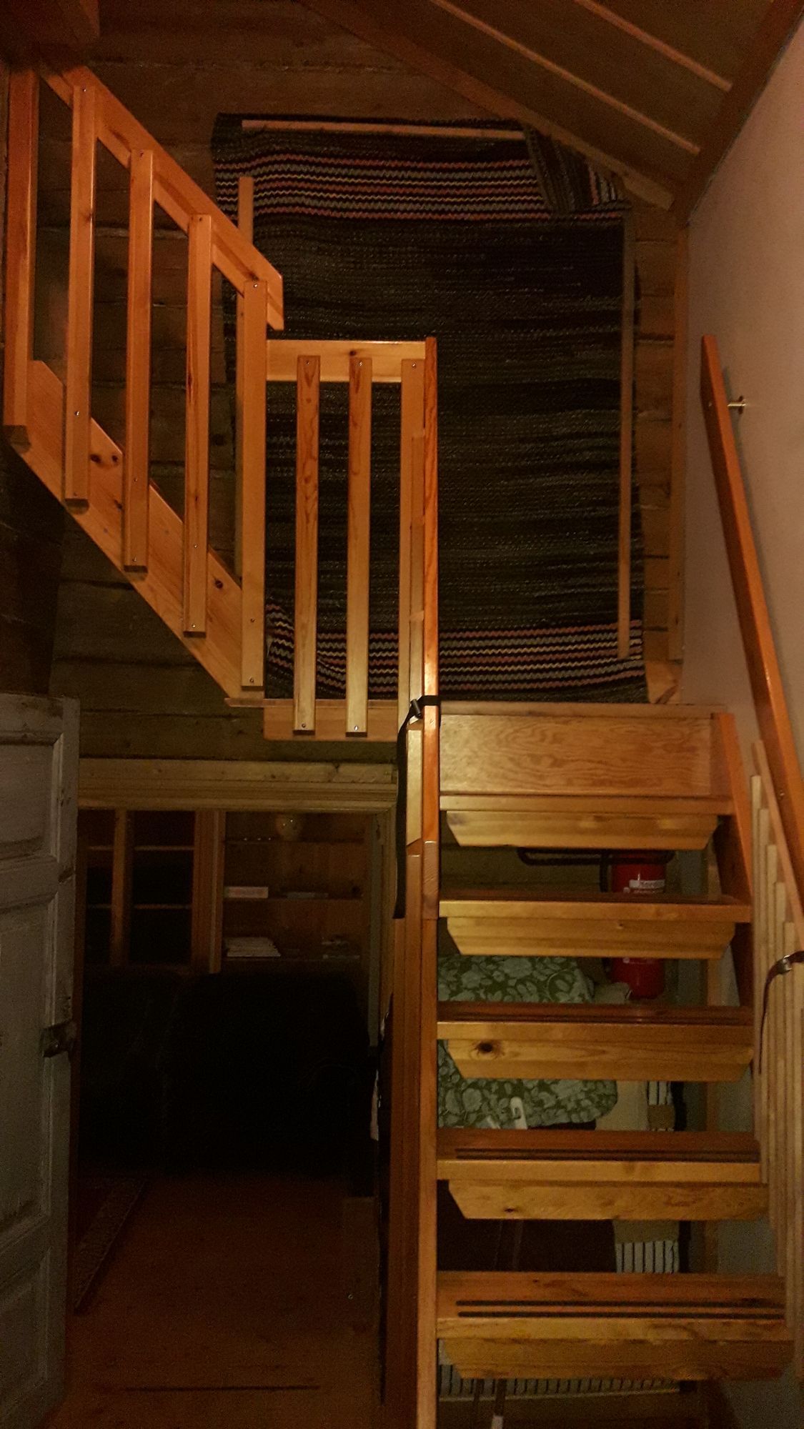 Charmig stuga – bild 4 av 7