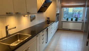 Radhus nära centrala Göteborg på Hisingen