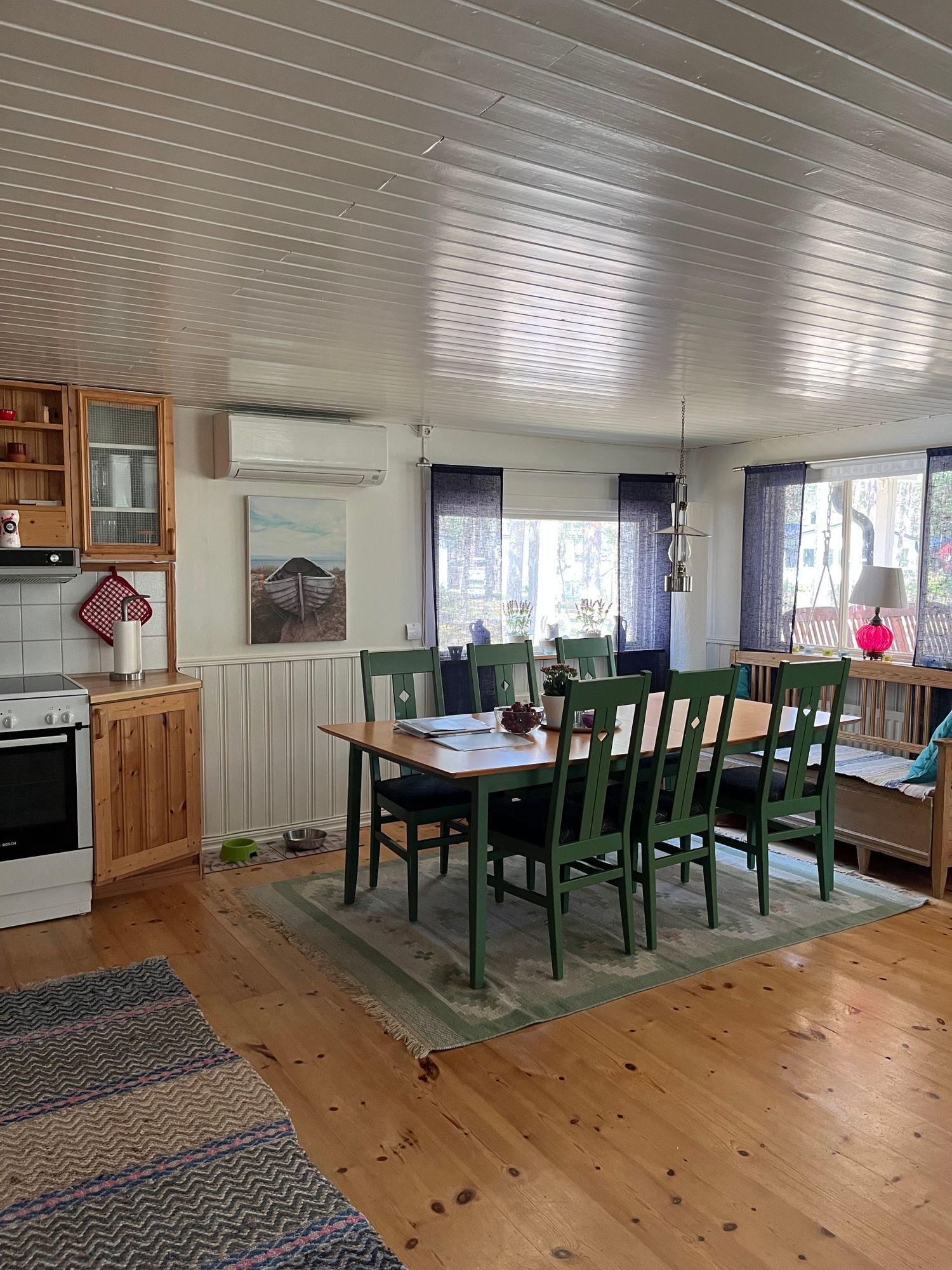 Fin stuga nära havet i lugnt område i Yngsjö – bild 4 av 24