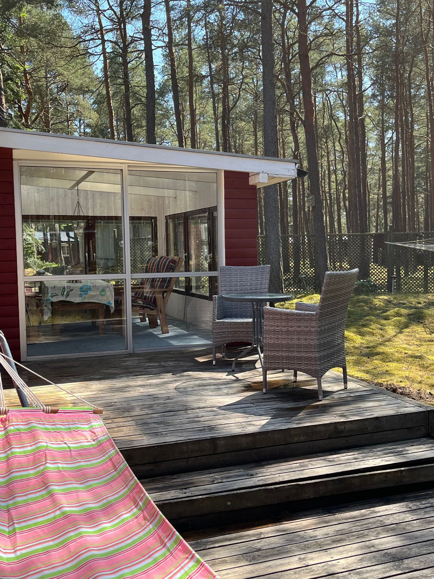 Fin stuga nära havet i lugnt område i Yngsjö – bild 16 av 24