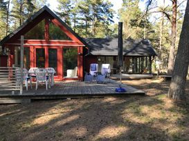 Beautiful cottage close to the beach in Yngsjö.