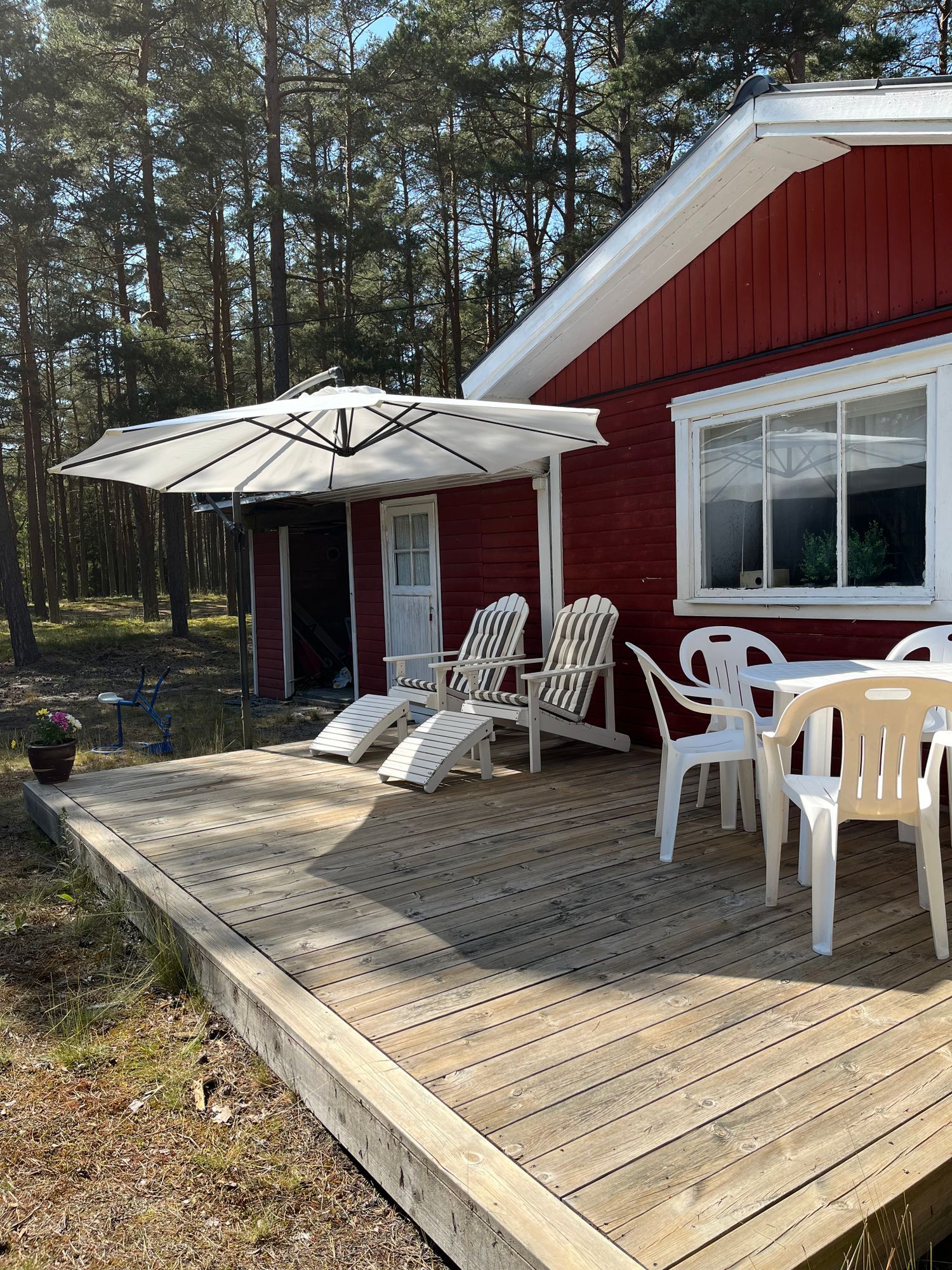 Fin stuga nära havet i lugnt område i Yngsjö – bild 20 av 24