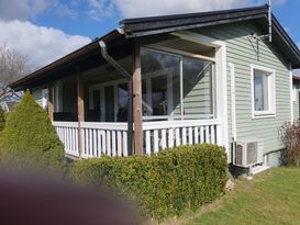 Gemütliches Haus im ruhigen Vessigebro Falkenberg