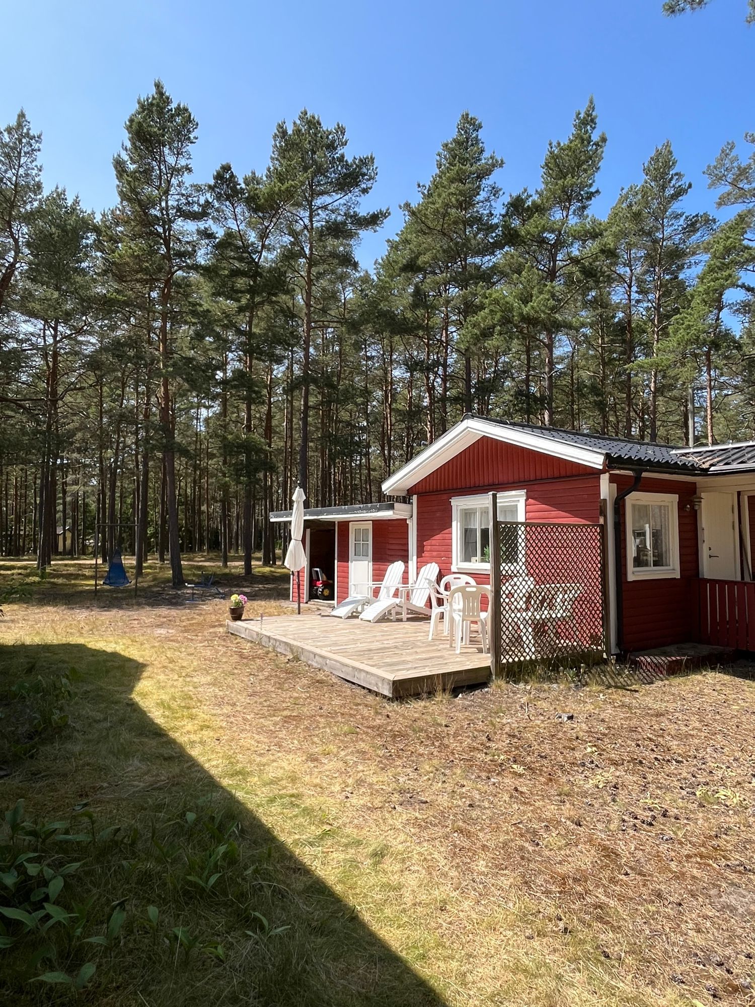 Fin stuga nära havet i lugnt område i Yngsjö – bild 19 av 24