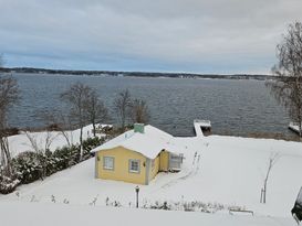 Exklusivt skärgårdsboende på sjötomt