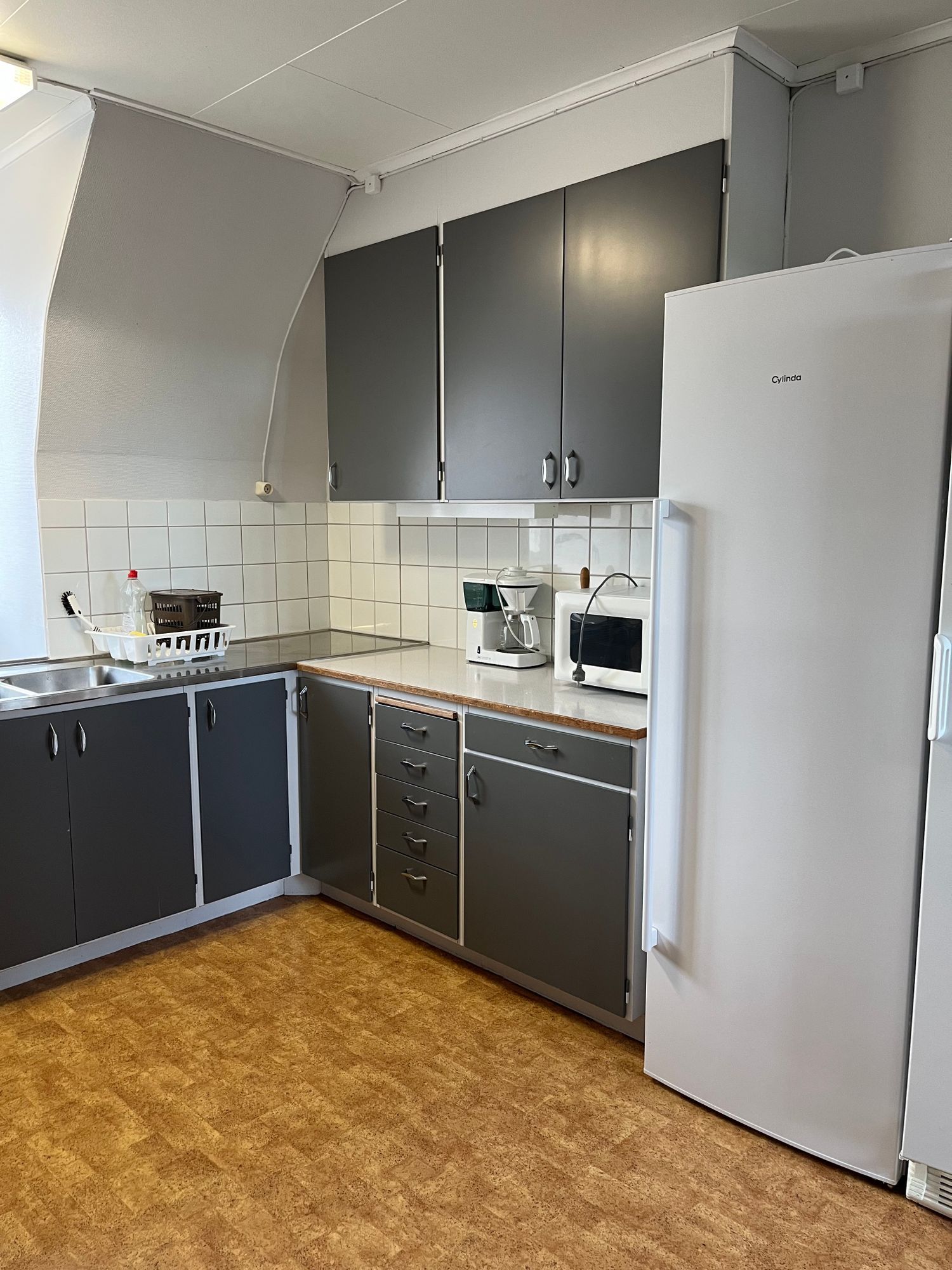 Lägenhet på övervåning i Källunge Bygdegård – bild 4 av 14