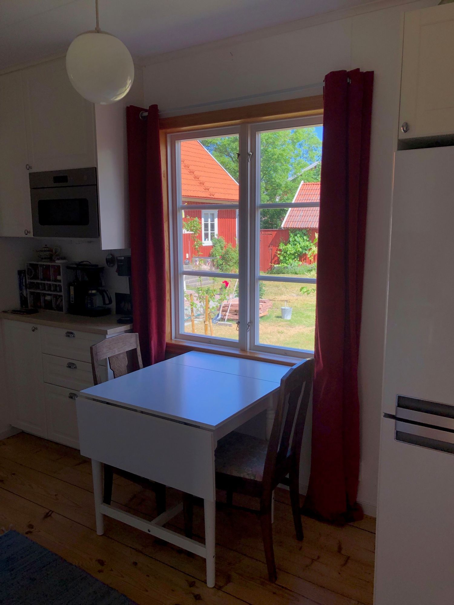 Mysig stuga i Byxelkrok, 1km till hav och strand – bild 12 av 24