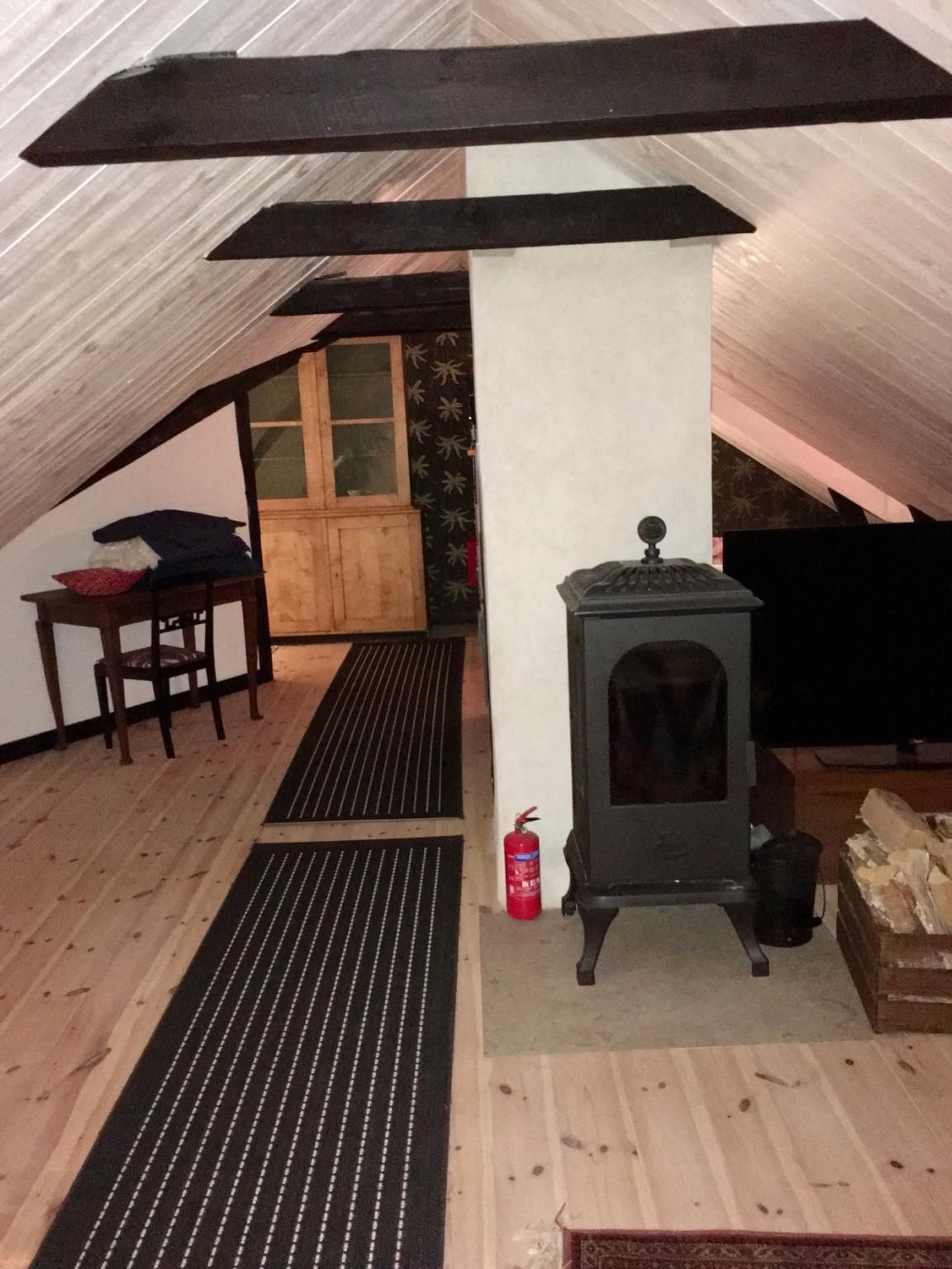 Stor etagelägenhet mitt i Visby Innerstad – bild 2 av 10