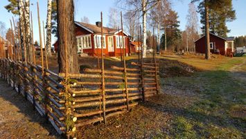 Stuga med fri sjöutsikt i Bäcka, Orsa.