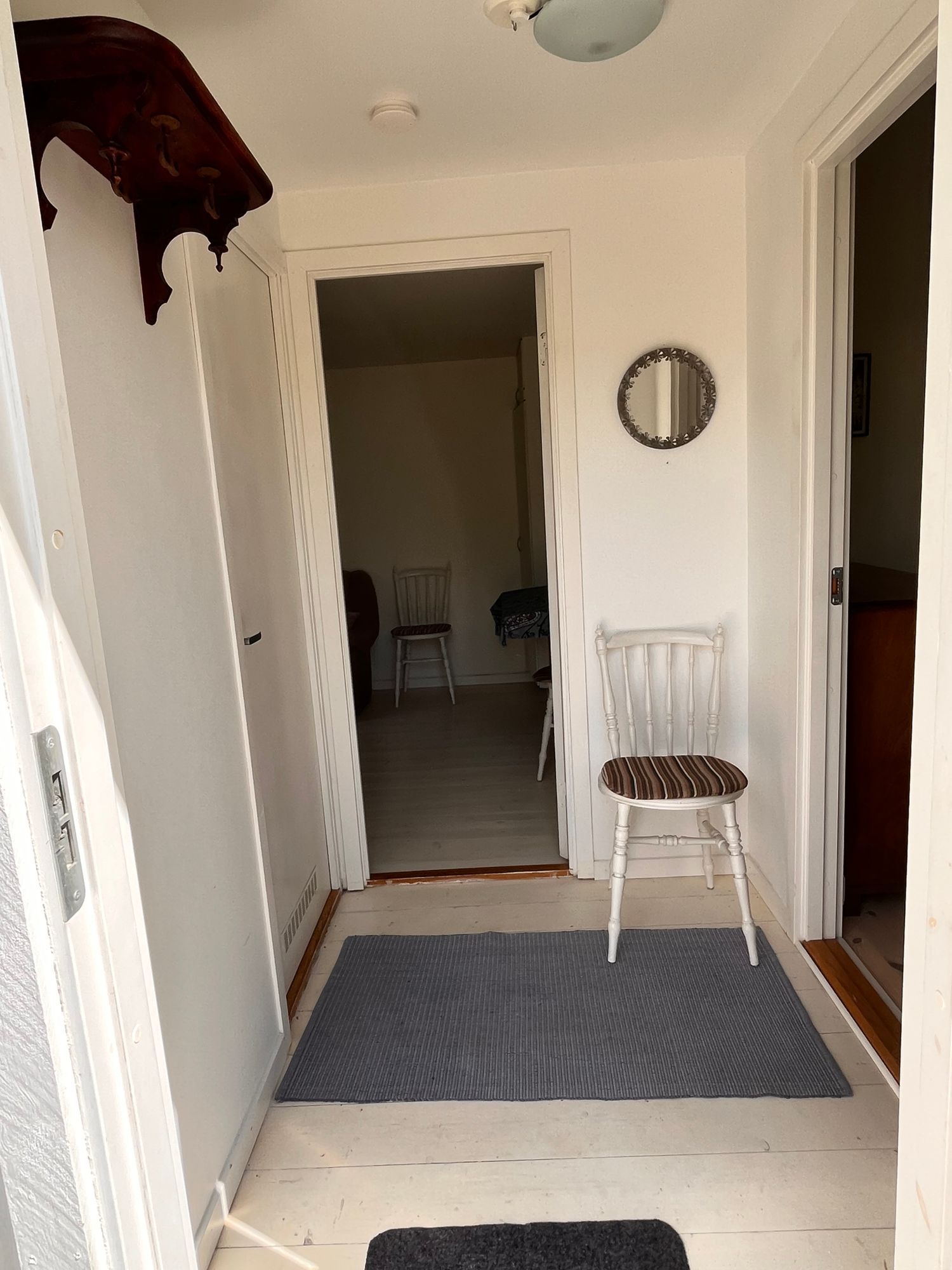 Gårdshus på Hamnvägen i Burgsvik – bild 6 av 13