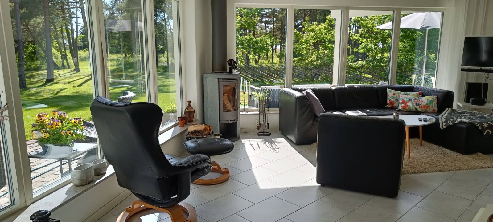 Villa med sjösutsikt, Björkhaga, Gotland – bild 2 av 24