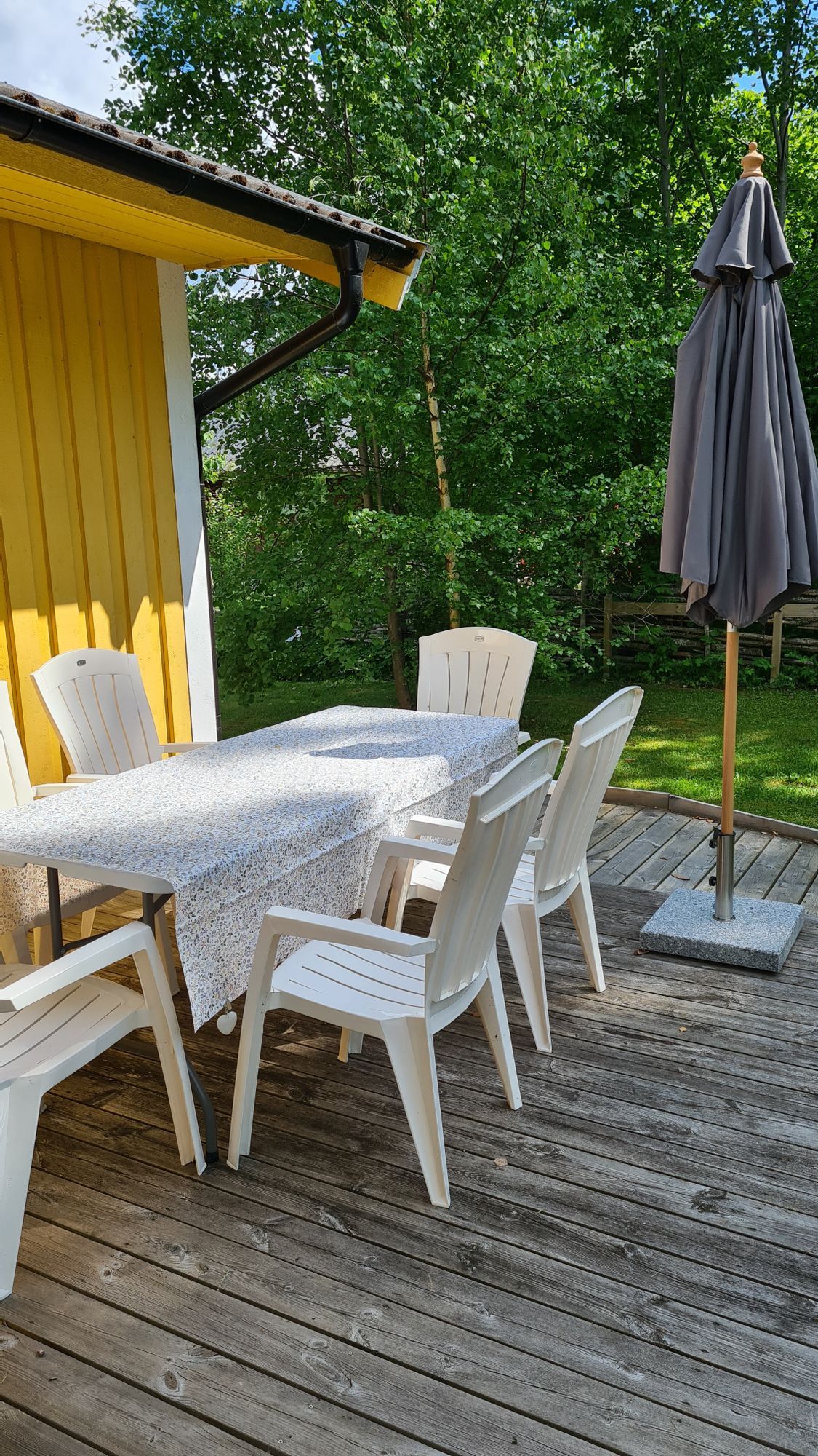 Utsikt över Sommen. Inhägnad tomt för hund & barn. – bild 24 av 24