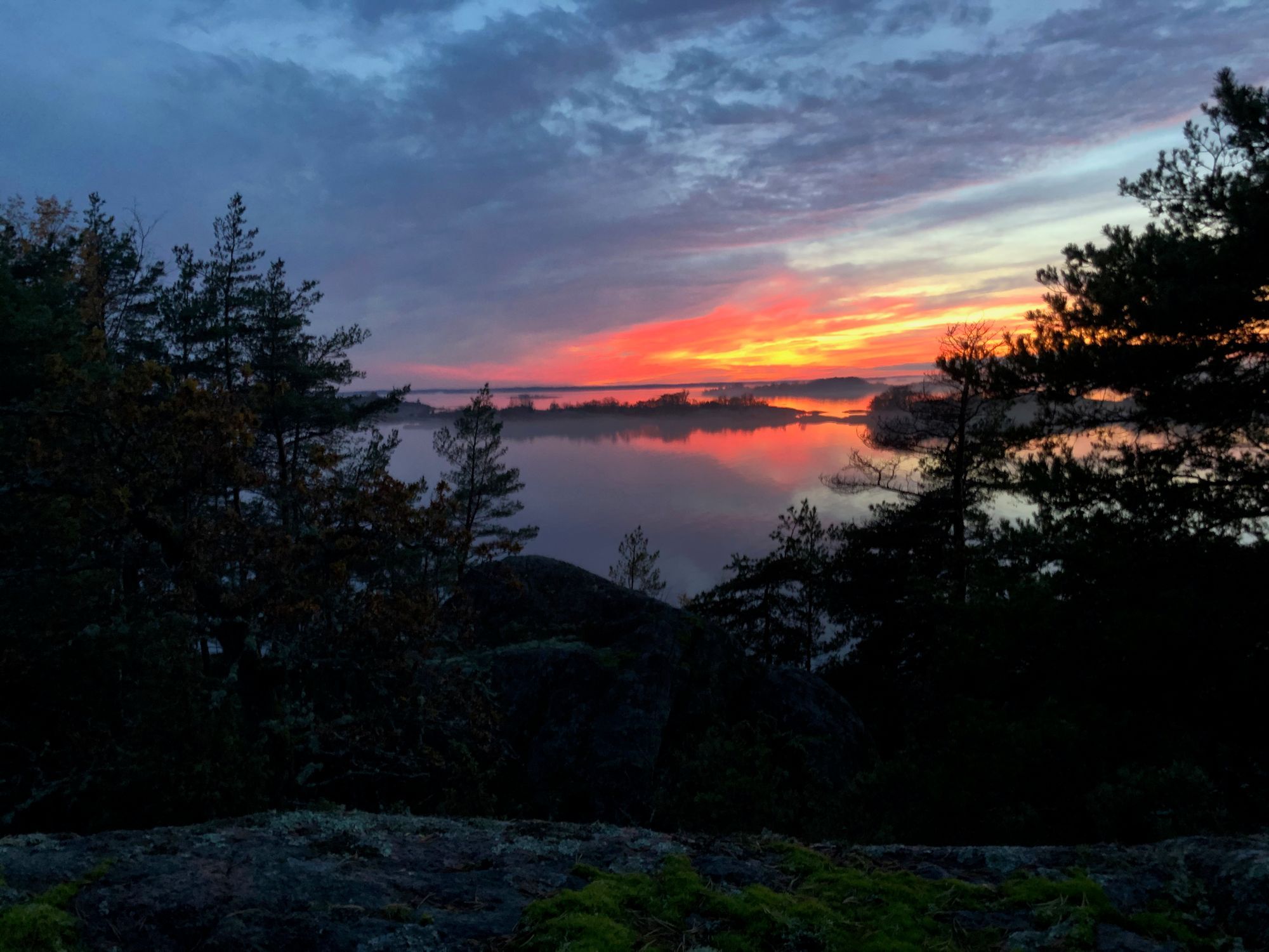 Hus på egen ö, Bergön utanför Arkösund, skärgård – bild 2 av 10