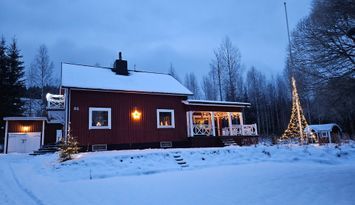 Rymligt semesterhus för 8 gäster(husdjur välkomna)
