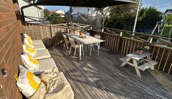 Hus på Hönö precis vid Jungrufviken och havet