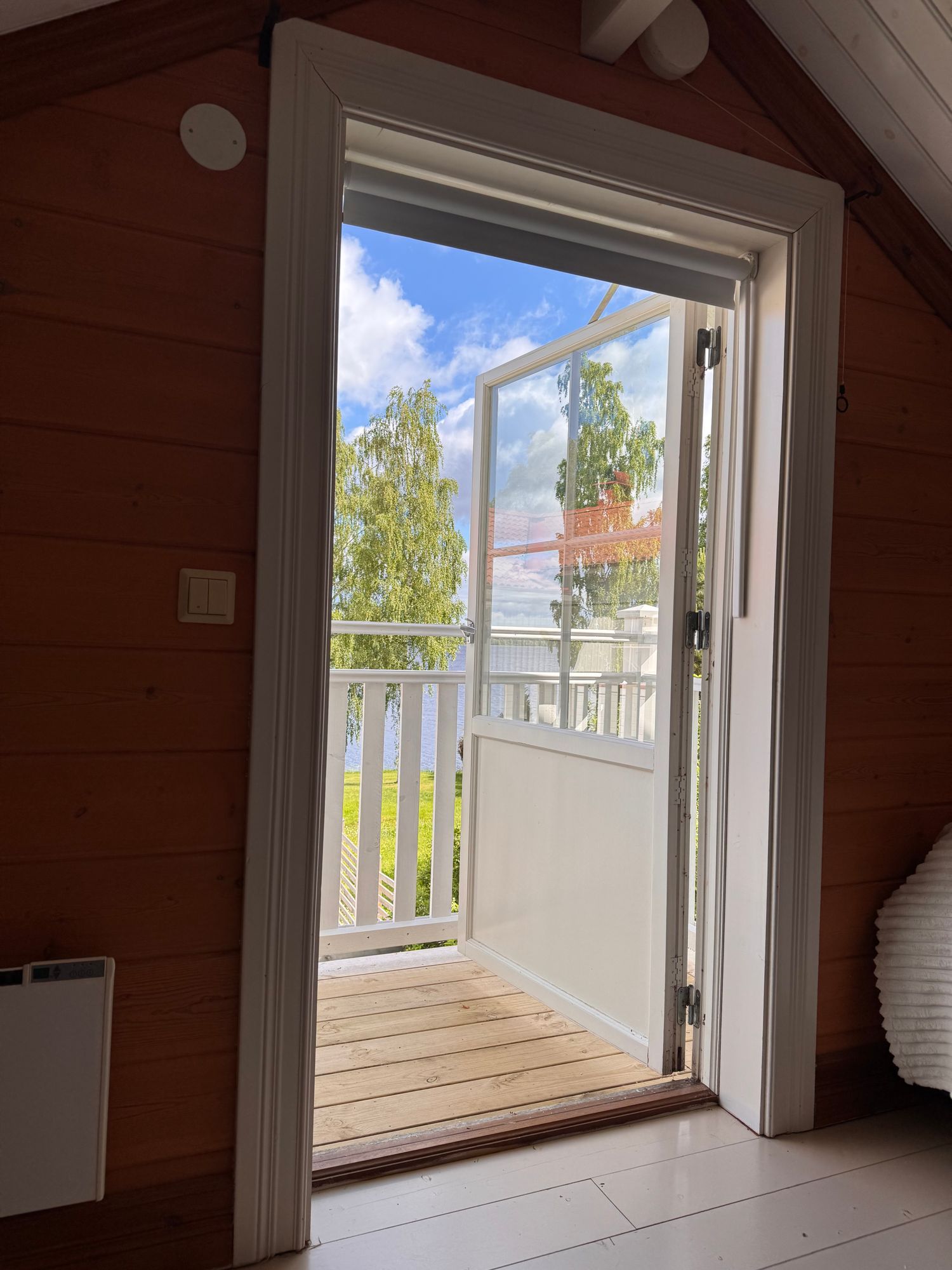 Eget gästhus på sjötomt – bild 4 av 14