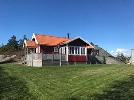 Havsnära hus på vackra Flatön!