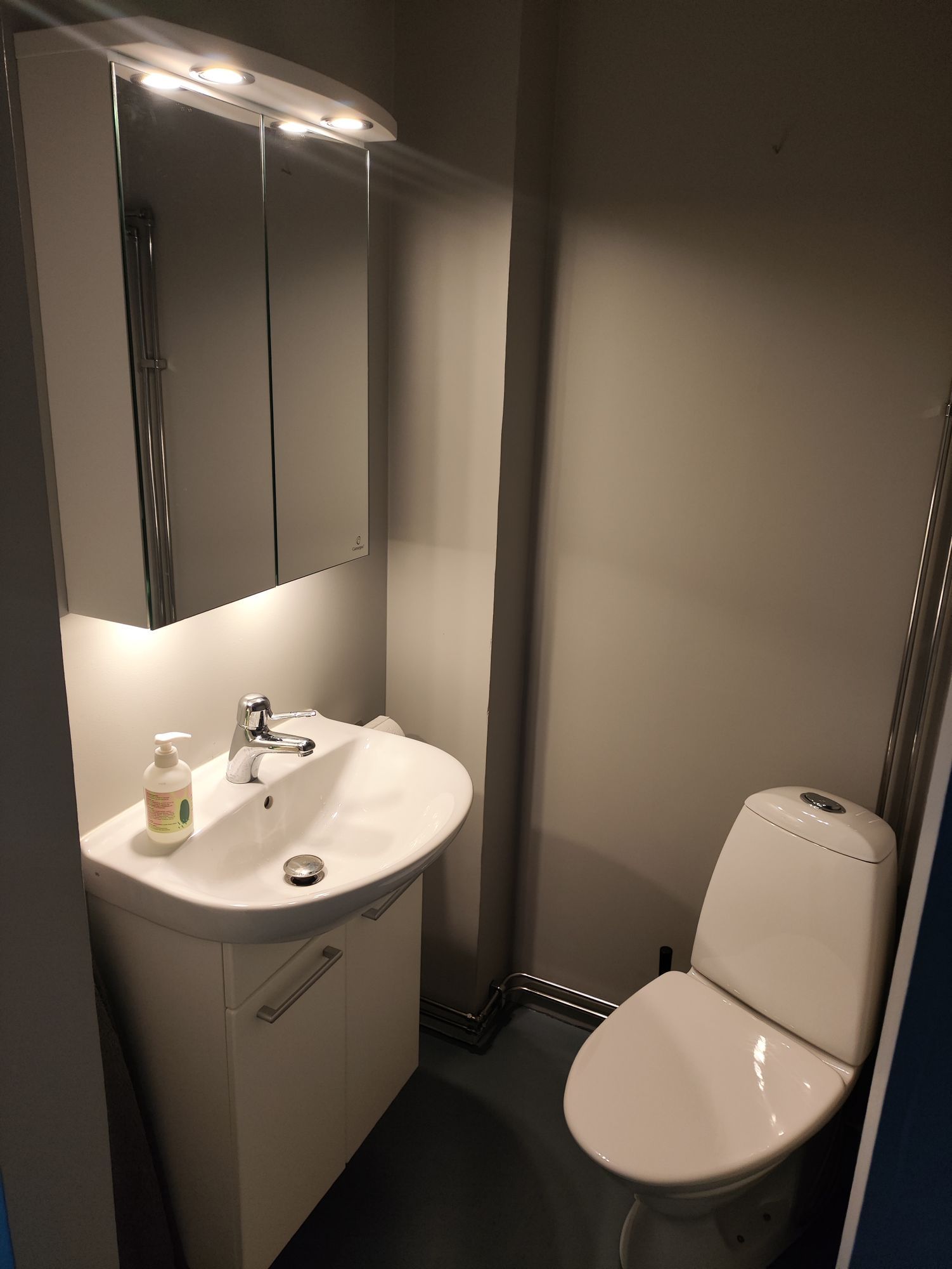 Del av hus i Idre med 2 lägenheter - Övervåningen – bild 10 av 15