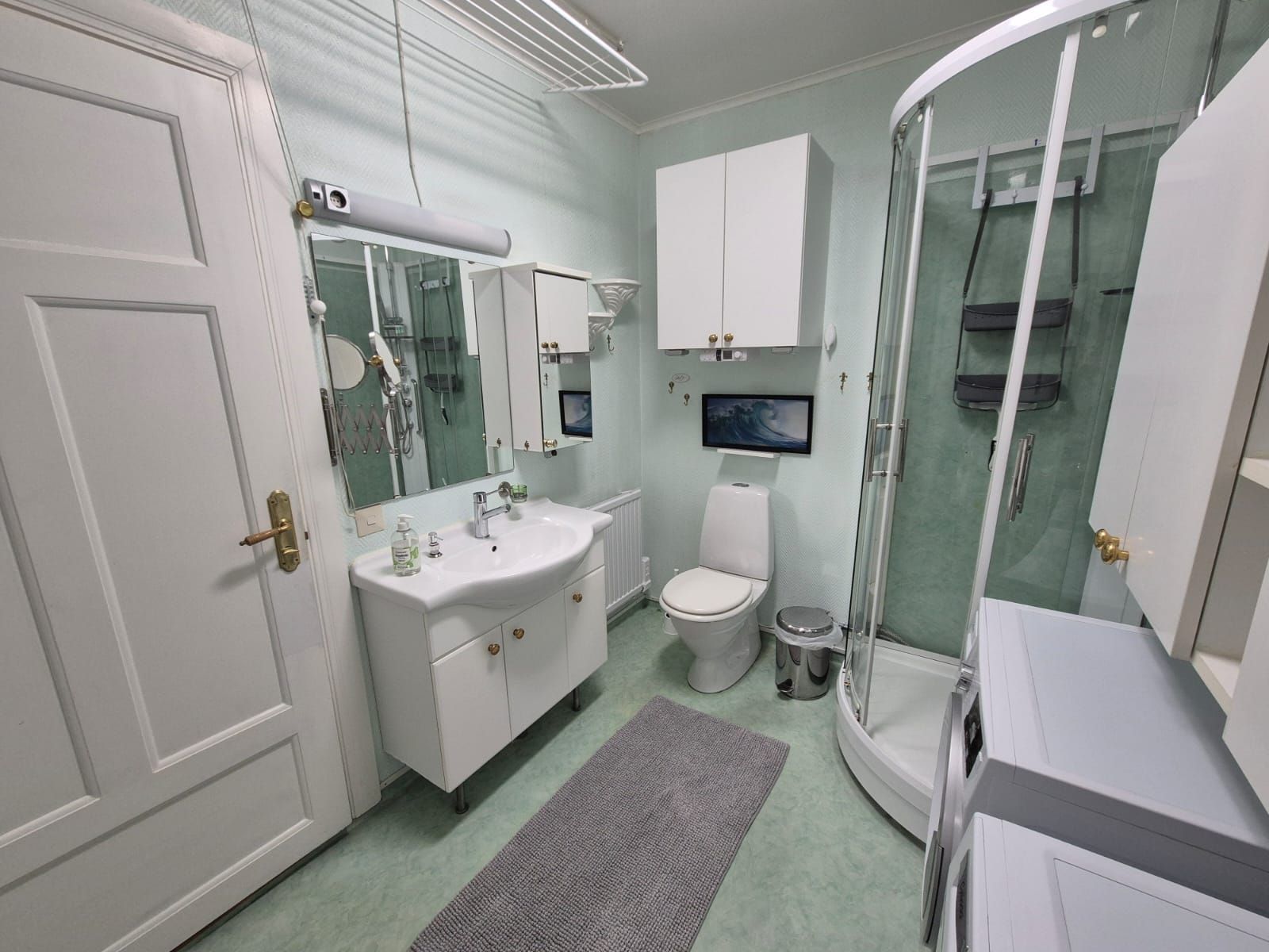 Charmigt semesterhus nära Höga Kusten – natur, lug – bild 3 av 24