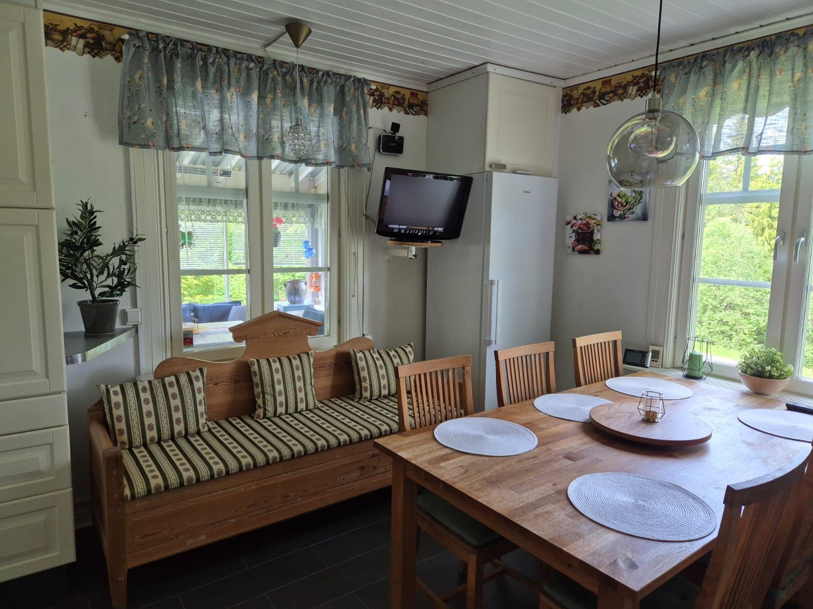 Charmigt semesterhus nära Höga Kusten – natur, lug – bild 4 av 24