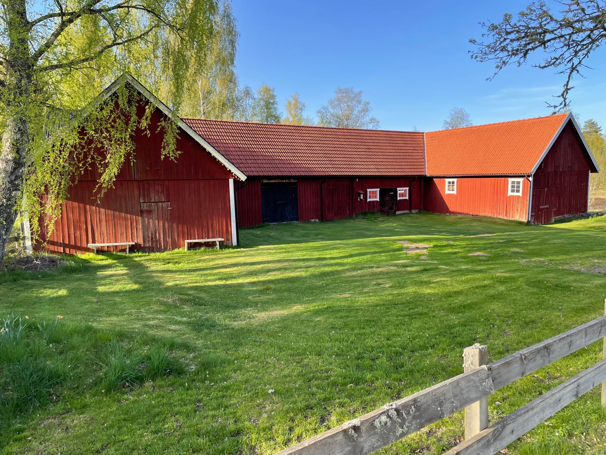 Charmig röd stuga på landet utanför Älmhult – bild 5 av 17