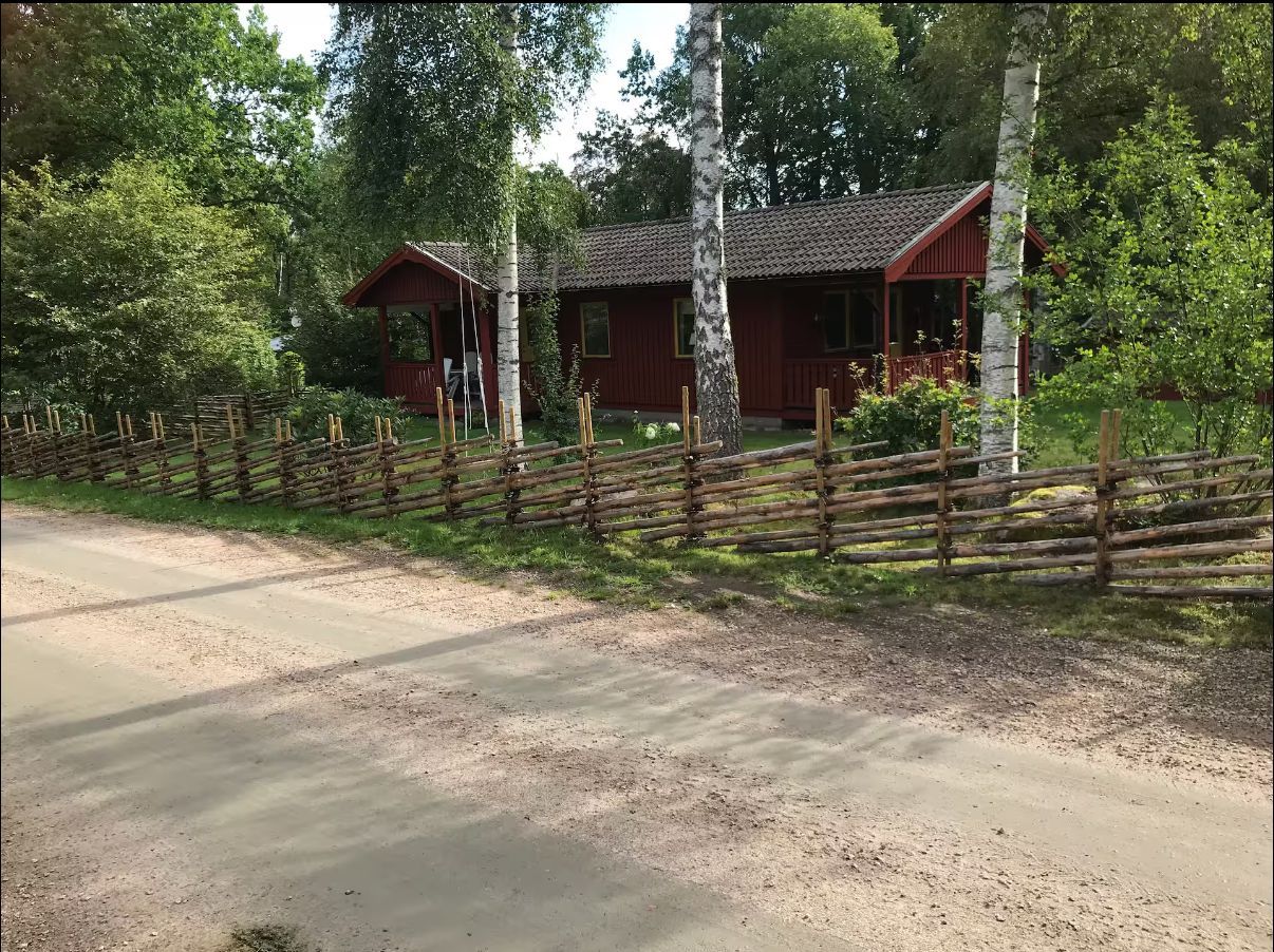 Charmig familjestuga nära sjön Bolmen – bild 10 av 24