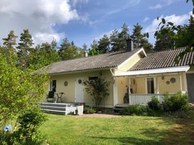 Ferienhaus am Meer und Wald nördlich von Mönsterås