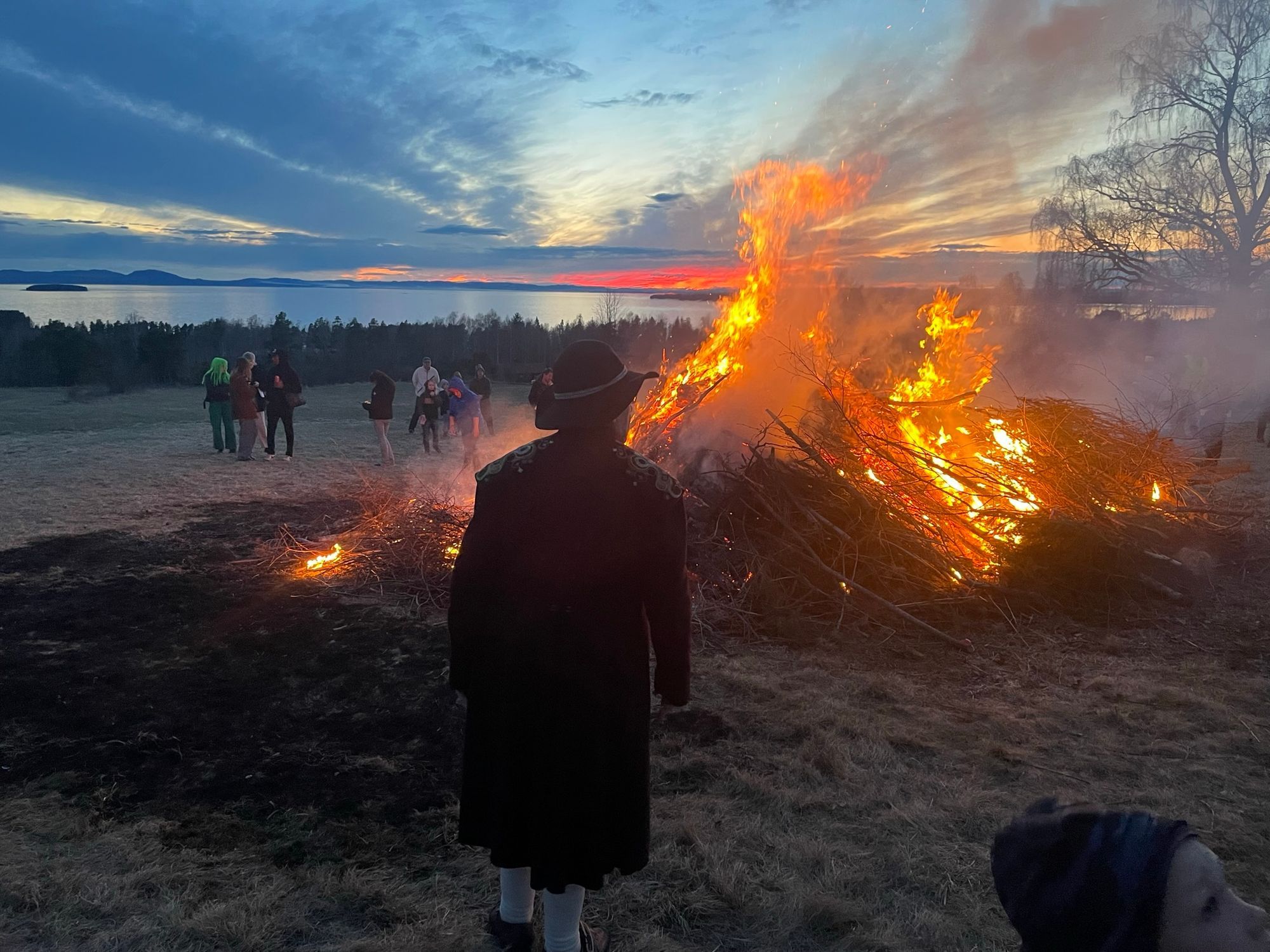 Stor timmerstuga med panoramautsikt över Siljan – bild 15 av 19