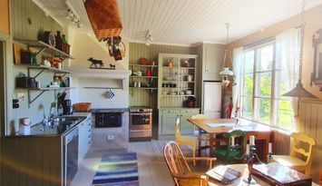 Strömsberg 23A Charmig lägenhet i bruksmiljö