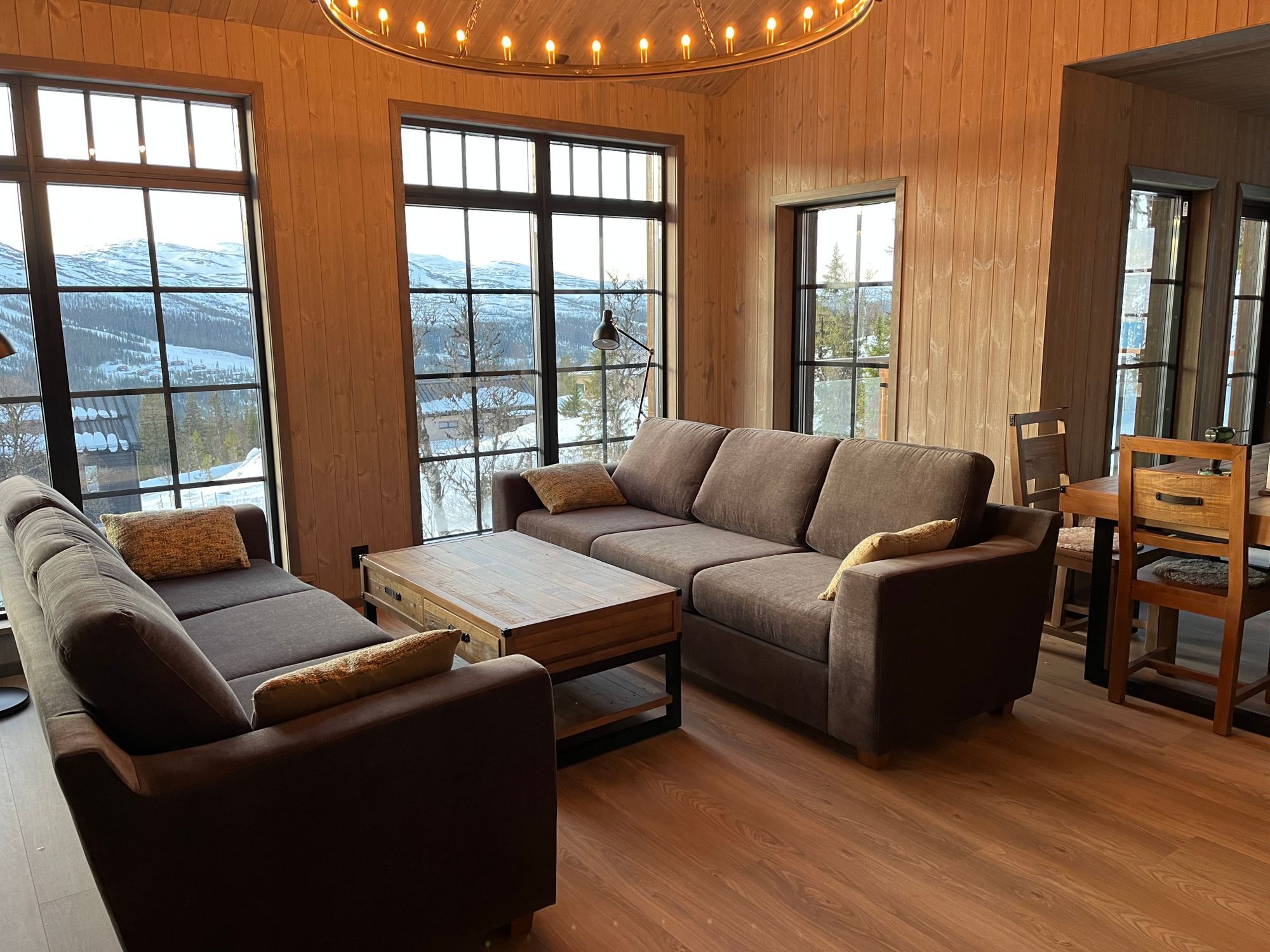 Fantastiskt läge mitt i Bydalens skidområde – bild 9 av 23