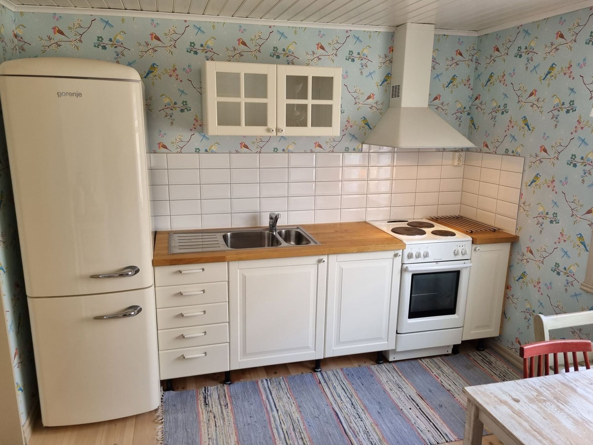 Soligt med stor tomt – bild 8 av 24
